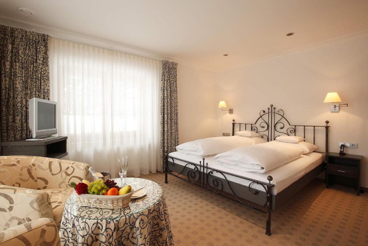 Schwarzwald Lodge Inselklause Schönwalde Εξωτερικό φωτογραφία