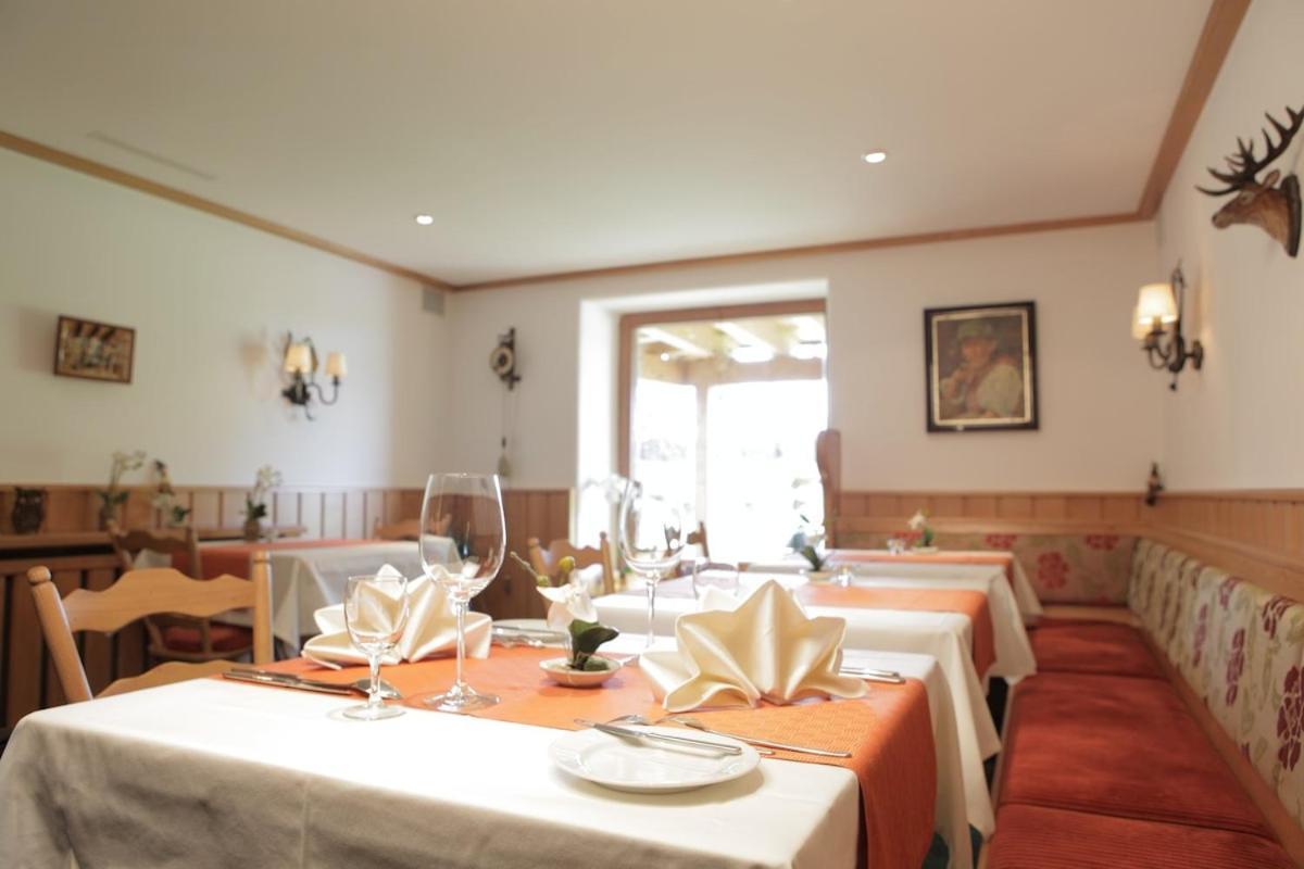 Schwarzwald Lodge Inselklause Schönwalde Εξωτερικό φωτογραφία